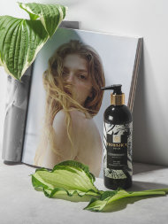 Floristica / Кондиционер натуральный DETOX для всех типов волос восстановление с чайным деревом, можжевельником и активированным углем, 345 мл