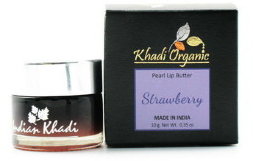 Khadi Organic / Жемчужный бальзам для губ с клубникой для усиления натурального цвета, 10 г
