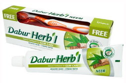Dabur Vatika / Зубная паста Herbal &quot;С экстрактом нима&quot; 150 г + зубная щетка в подарок